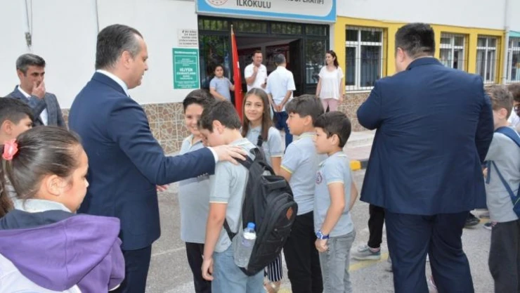 Kaymakam Akkaya eğitimdeki başarıya doğrudan katkı yaptı