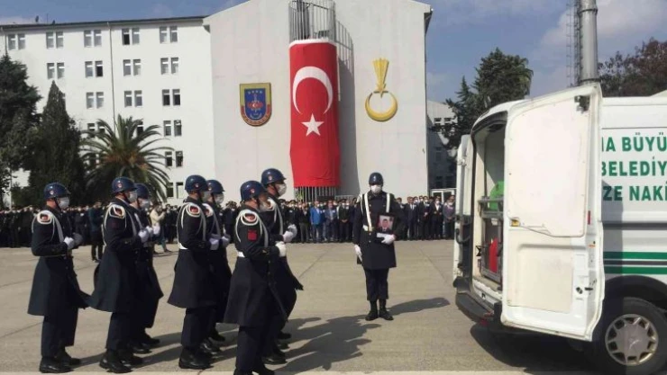 Kaza şehitleri gözyaşları arasında memleketlerine uğurlandı