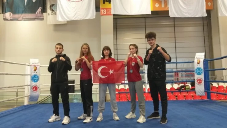 Kick Boks Dünya Kupası'nda Eskişehirli sporculardan büyük başarı
