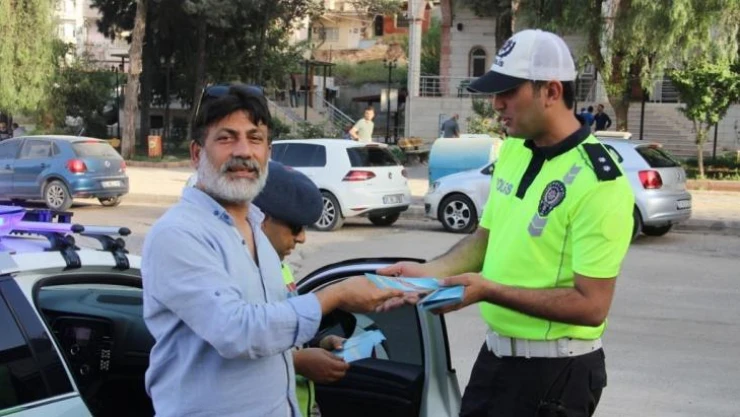 Kırıkhan'da emniyet kemerinin önemini anlatan uygulama yapıldı