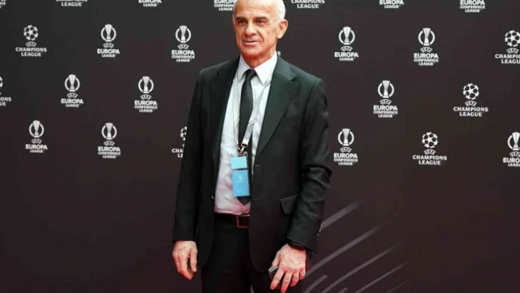 Kırmızı halıda yıldızlar geçidi