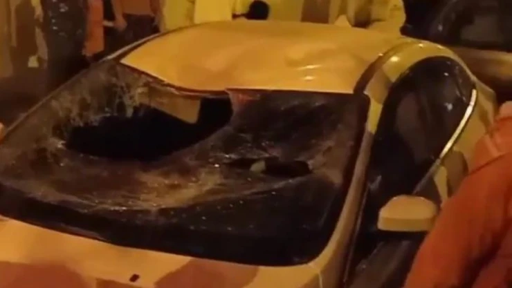 Kızıltepe'de 5. kattan arabanın üstüne düşen kız Diyarbakır'a sevk edildi