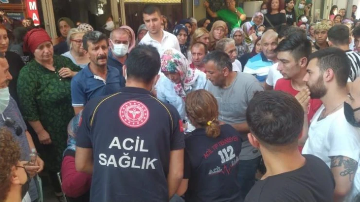 Komşusunun boğazını keserek öldüren genç yakalandı