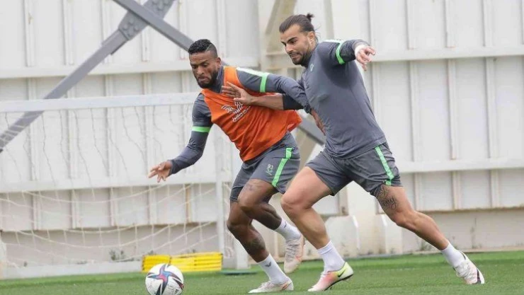 Konyaspor'da Antalyaspor maçı hazırlıkları devam ediyor