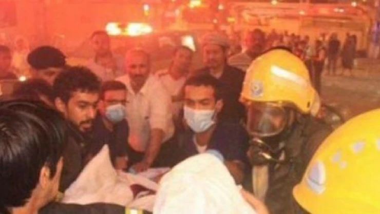 Mekke'de otel yangını: Bin hacı adayına tahliye