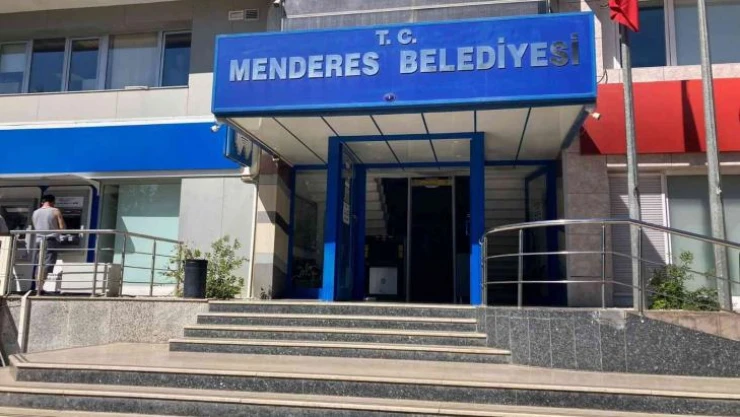 Menderes Belediyesine yolsuzluk operasyonu