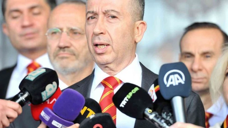 Metin Öztürk listesini teslim etti