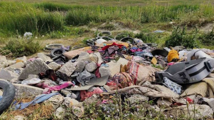 Mileyha Sulak Alanı'nı çöplüğe çevirdiler
