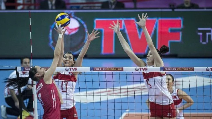 Milliler voleybolda Olimpiyat şansını yitirdi