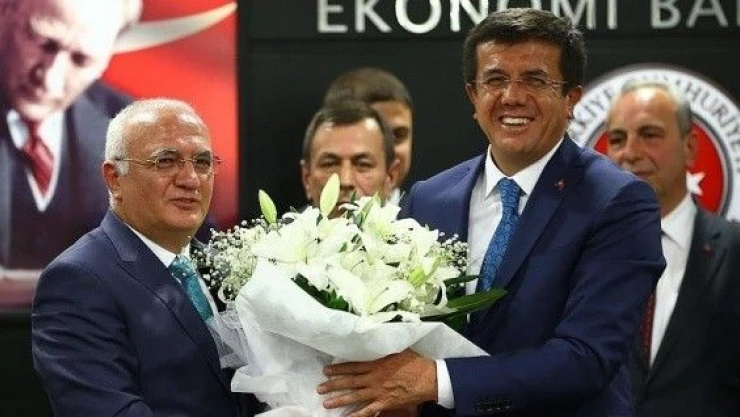 Mustafa Elitaş görevi Nihat Zeybekci'den devraldı