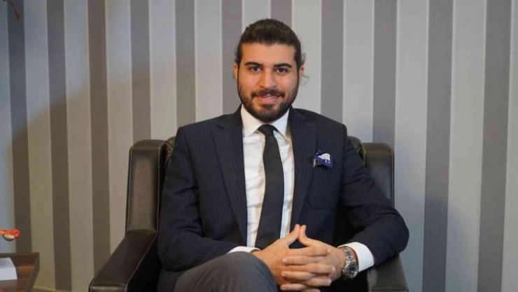 Op. Dr. Şen: 'Doğumdan hemen sonra annelik estetiği yaptırırken zamanlamaya dikkat edilmeli'