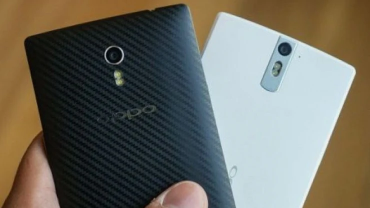 Oppo kamera odaklı F serisini hazırlıyor