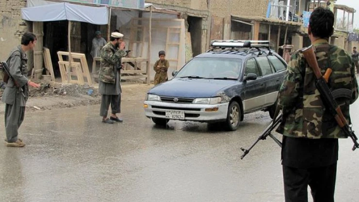 Pakistan Talibanı'ndan DAEŞ'e tepki