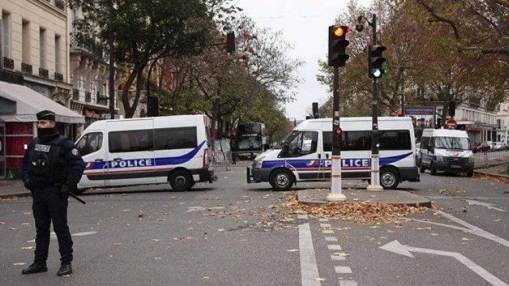 Paris'teki terör saldırılarında ölenlerin sayısı 129'a çıktı