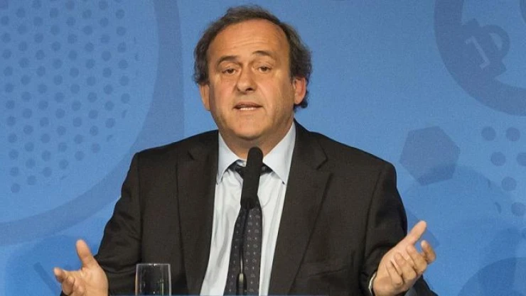 Platini FIFA başkanlığı yarışından çekildi