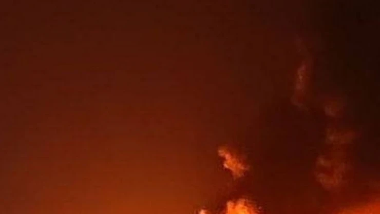 Rus ordusu Lutsk'ta petrol deposunu vurdu