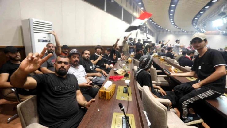 Sadr Grubu'nun lideri Mukteda Sadr: 'Yeşil Bölge işgalden kurtarıldı'