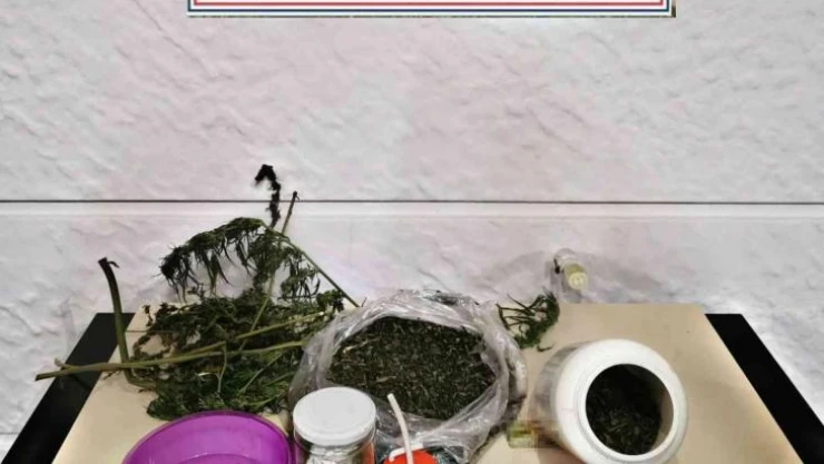 Sakarya'da iş yerine uyuşturucu operasyonu: 5 gözaltı