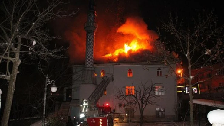 Sakarya'da cami yangını