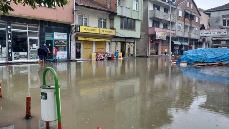 Saltukova sabah sel sularıyla uyandı