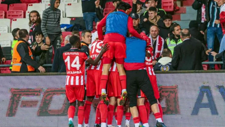 Samsunspor evinde galibiyete hasret kaldı