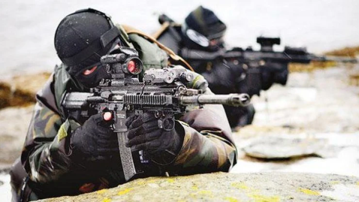 Cizre'de deniz yok ama özel eğitimli su altı timleri PKK'ya göz açtırmıyor