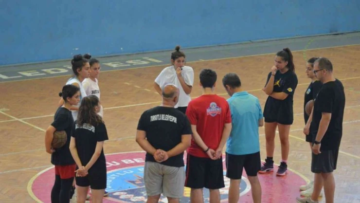 Seçmelere katılan sporculara Turgutlu Belediyespor'dan anlamlı hareket