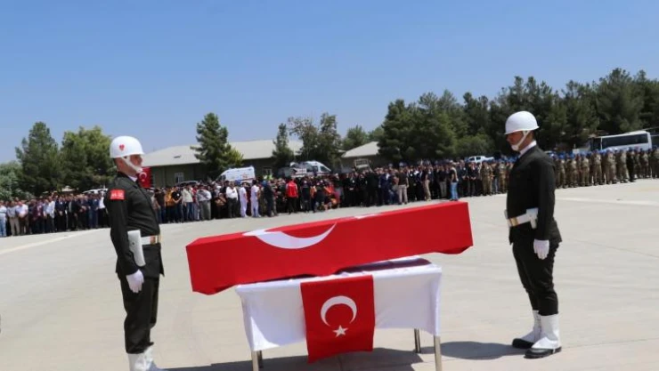 Şehit Teğmen Ömer Bağra için Siirt'te tören düzenlendi