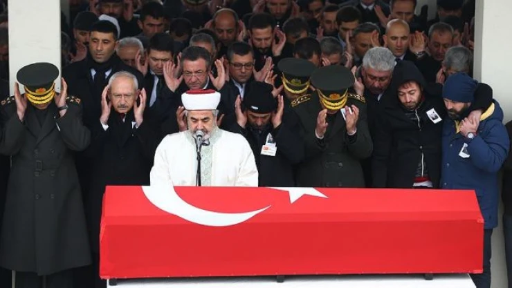 Şehit Uzman Çavuş son yolculuğuna uğurlandı