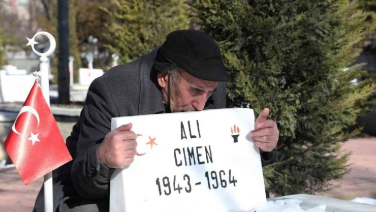 Şehitlerinin mezarlarına yarım asır sonra kavuştular