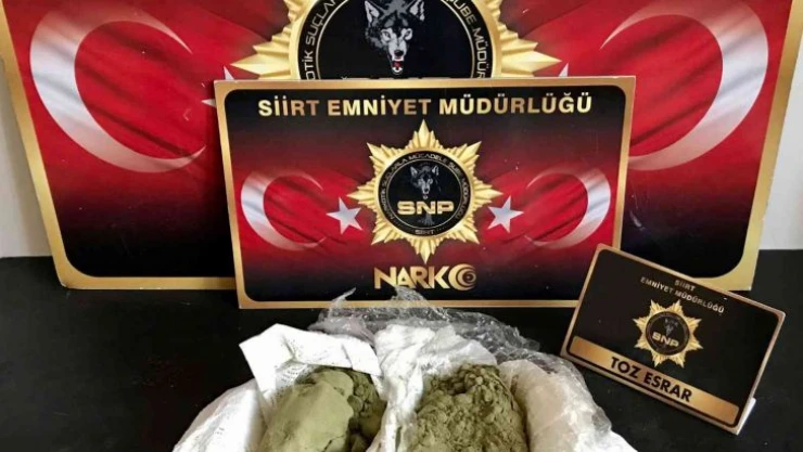 Siirt'te şüpheli çocuğun üzerinde yarım kilo toz esrar yakalandı