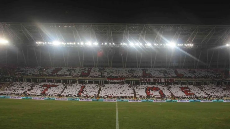 Sivasspor taraftarlarından koreografi