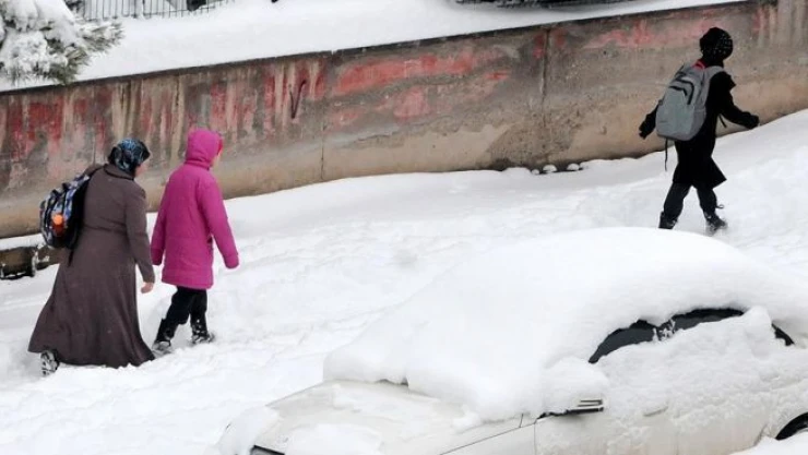 Sivas'ta eğitime kar engeli