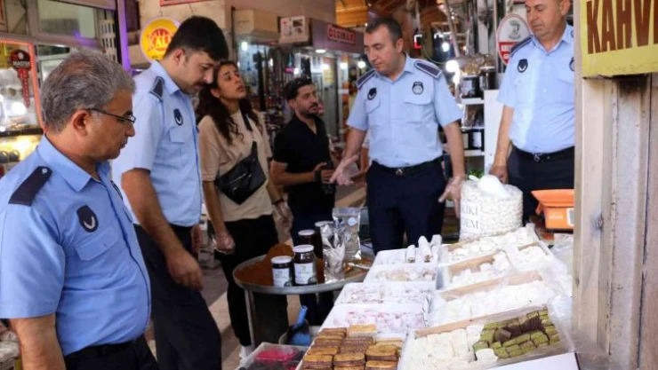 Siverek'te Zabıta ekipleri bayram öncesi gıda denetimlerini sıklaştırdı