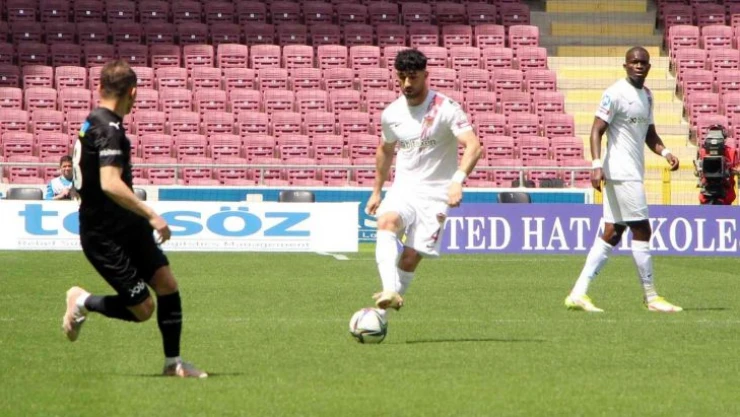 Spor Toto Süper Lig: A.Hatayspor: 0 - DG Sivasspor: 0 (Maç devam ediyor)