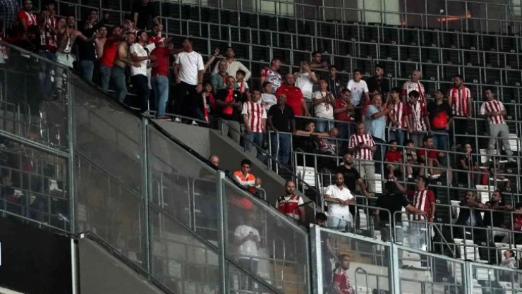 Spor Toto Süper Lig: Beşiktaş: 1 - DG Sivasspor: 0 (Maç devam ediyor)