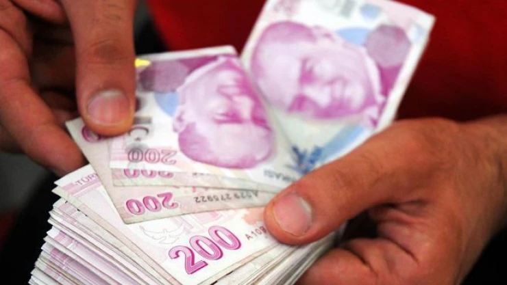 Sur'da vatandaş ve esnafa 3,6 milyon lira yardım yapıldı