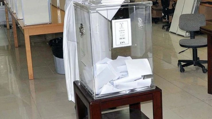 Suudi Arabistan'da kadınlar ilk kez sandık başında