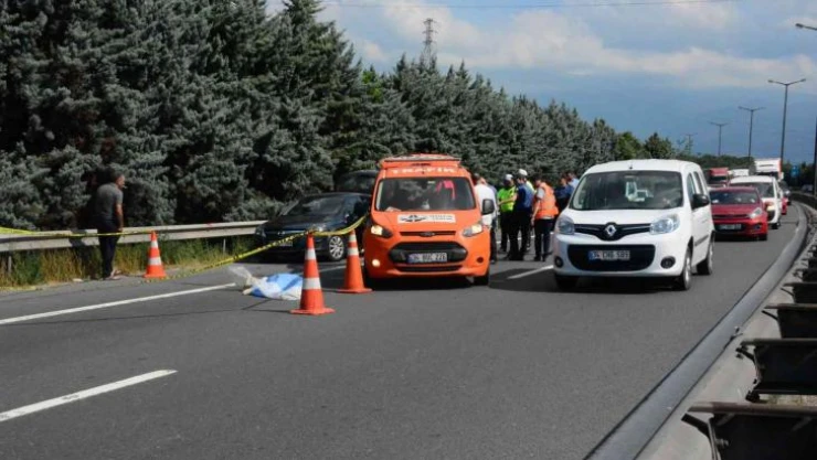 TEM'de lastik değiştirmek isterken canından oldu