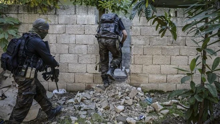 Terör örgütü PKK'nın kuryesi Mardin'de yakalandı