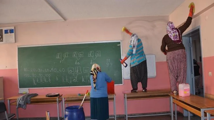 Terör Şırnak'ta eğitime darbe vurdu