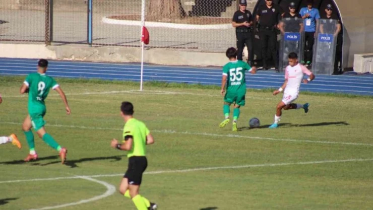 TFF 3. Lig: Efeler 09 SK: 0 - Kepez Belediyespor: 1