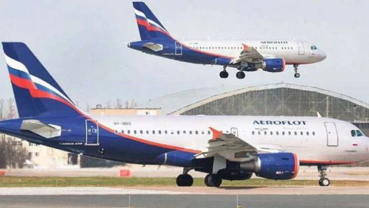 Uçakta Türkçeyi terör ihbarı saydılar