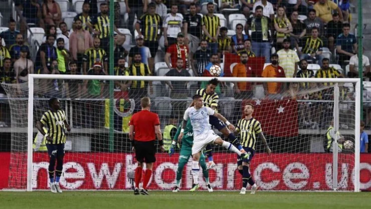 UEFA Şampiyonlar Ligi: Dinamo Kiev: 0 - Fenerbahçe: 0 (Maç sonucu)