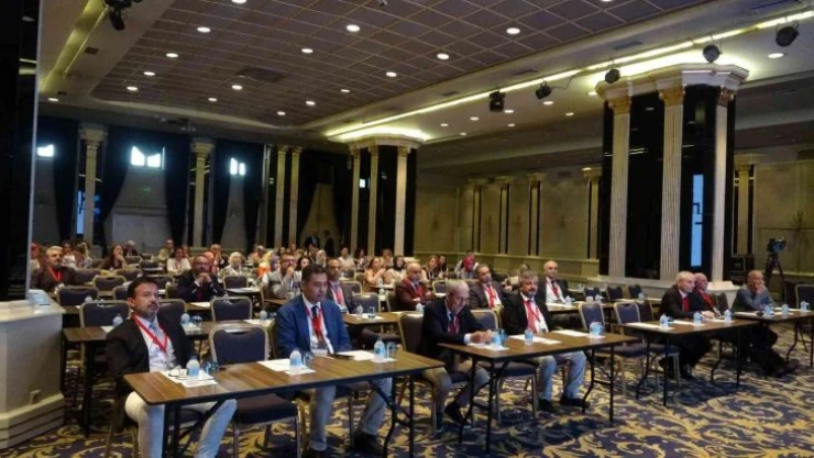 Uzmanlar organ naklinin artması için bir araya geldi