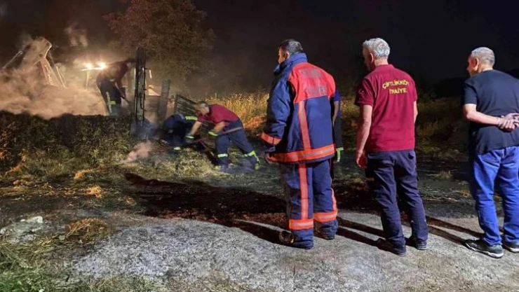 Yalova'da saman yüklü kamyon alevlere teslim oldu