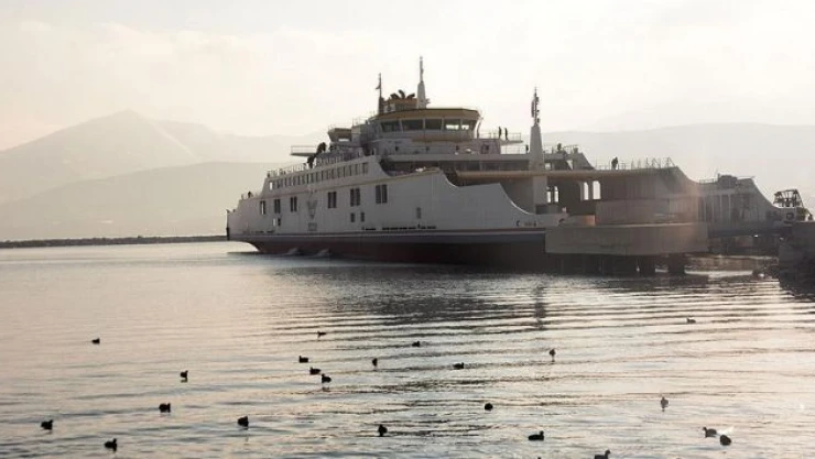 Yeni feribot Van Gölü'nde ilk seferini yaptı