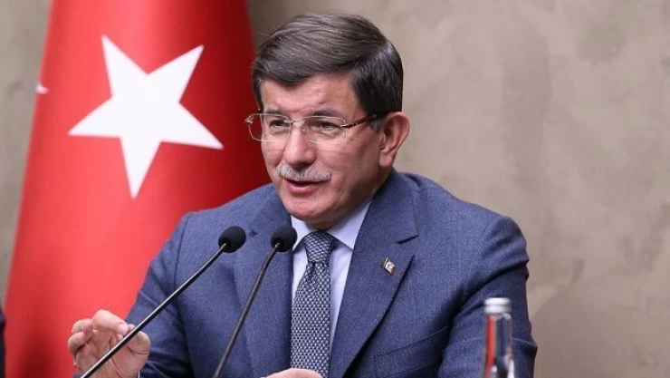 Davutoğlu: Türkiye yaptırımlarla zora düşürülecek bir ülke değil