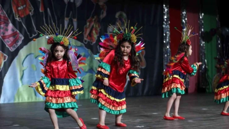 Yenimahalle kreşlerinde yıl sonu coşkusu