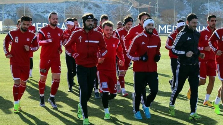 'Yiğidolar' devreyi 3 puanla kapatmak istiyor